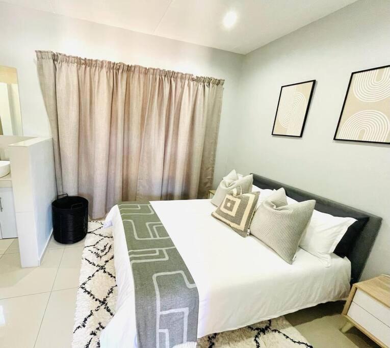 Trendy, Comfortable 1 Bedroom Apartments In Mthatha Eksteriør bilde